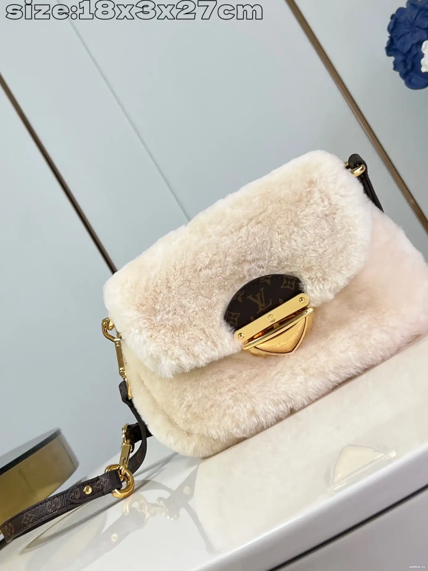 WIS Vuitton Ski Louis Sunset 0517